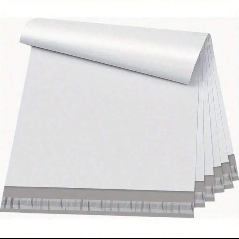 Poly mailers bundle Of 50 Units large 10” x 13” Material: PE (Polyethylene)